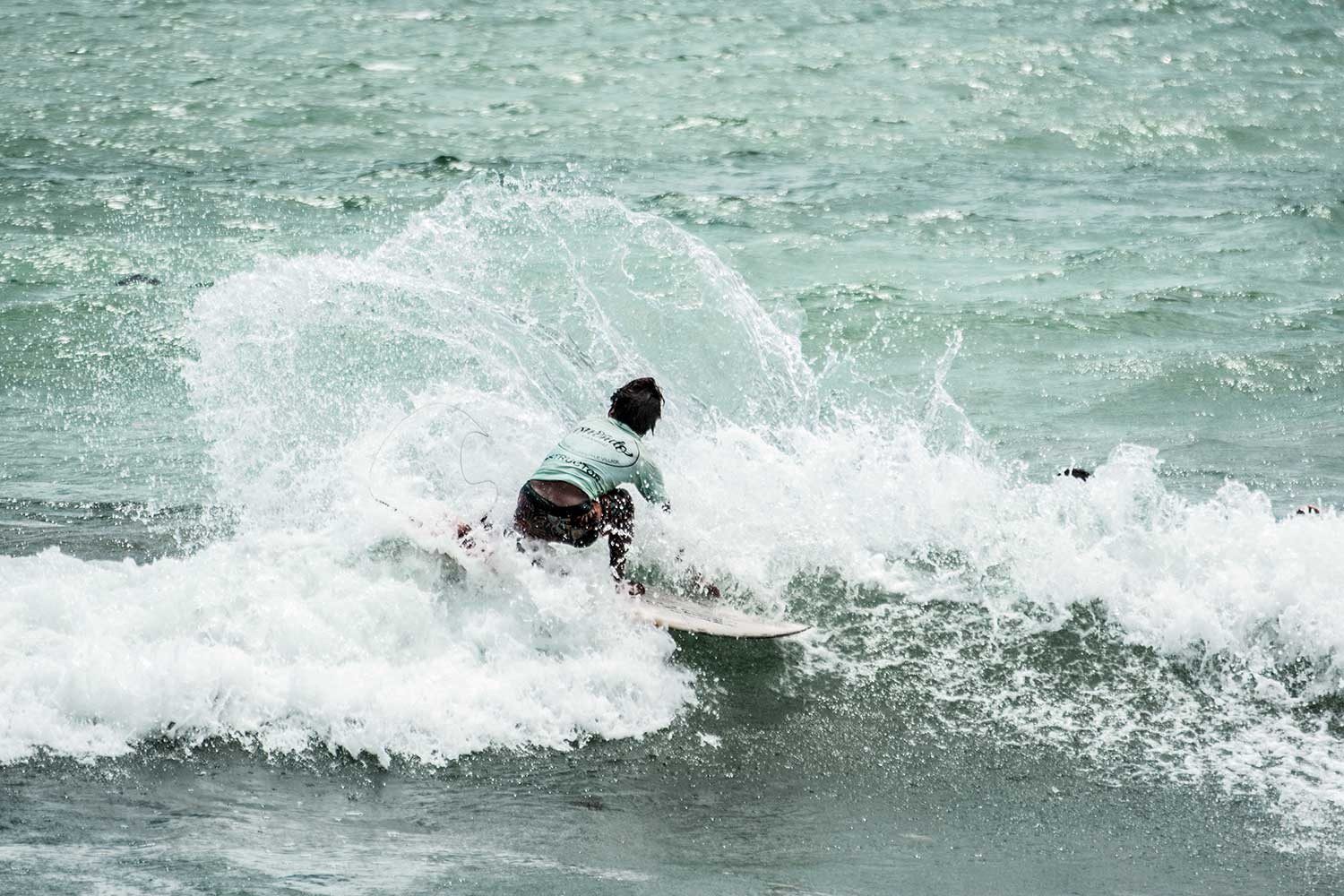 How to prepare for your first surf class