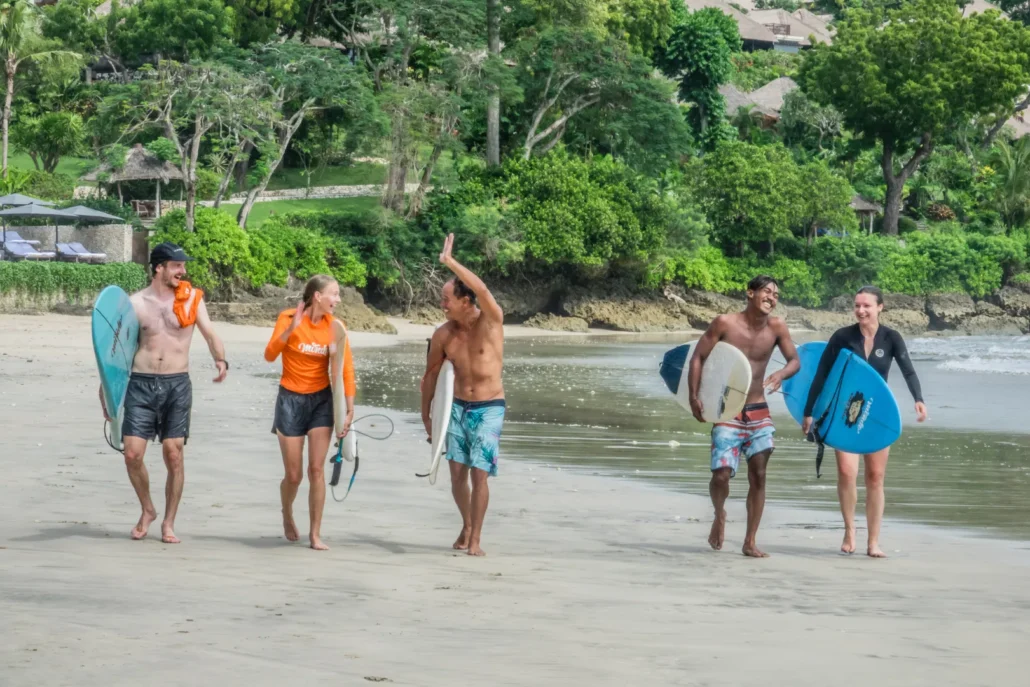 surf camp vs surf lessons bali